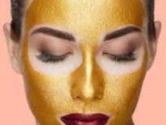 In India, a businessman decided to protect himself from a coronavirus with a pure gold mask