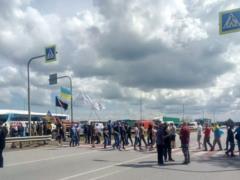 Near Zhitomir blocked the route Kiev-Chop