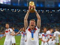 Чемпион мира по футболу объявил о завершении карьеры в 29 лет