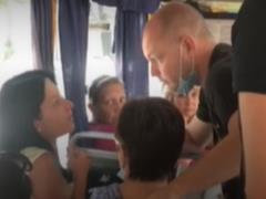 В Днепре неизвестные совершили самосуд над мужчиной, который избил девушку в маршрутке
