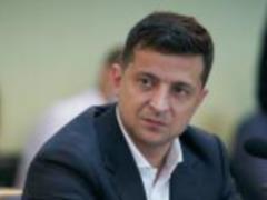 Zelenskiy assigns lifetime scholarships to human rights defenders and WWII participants