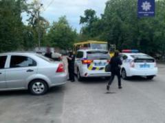 В Киеве с остановки транспорта угнали пассажирский автобус  Богдан 