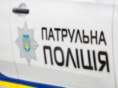 In the center of the Ukrainian capital, a man set fire to a car