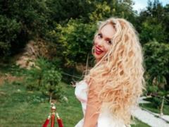 Olya Polyakova showed her grandfather, whom her husband looks like two drops