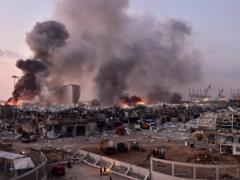 Бейрут объявили зоной бедствия и ввели чрезвычайное положение