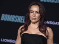 Звезда  Зачарованных  Алисса Милано переболела коронавирусом