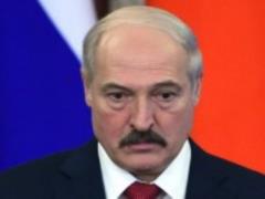 Поспешил:  Слуга Народа  уже поздравил Лукашенко с победой на выборах