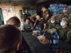 Зеленский поблагодарил наших бойцов за мужество и выдержку