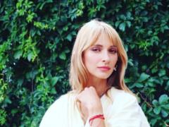 Стройная TAYANNA в белом бикини похвасталась загорелым телом