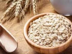 Calorie content of oatmeal in milk with sugar and without sugar, with butter