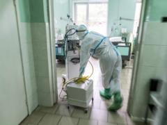 За сутки COVID-19 выявили у 118 детей и 136 медработников