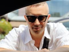 Сергей Бабкин показал маму, на которую очень похож