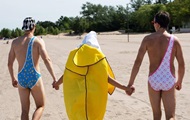 LGBT train, bondage and bikinis for men: photo of the day