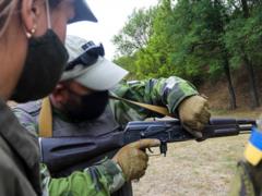 Канадские инструкторы начали тренировки курсантов Академии Нацгвардии