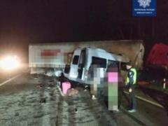 Жуткое ДТП на Киевщине: пятеро погибших, 20 пострадавших