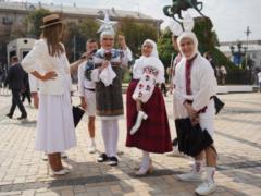 Верка Сердючка вспомнила, как с Зеленским выпила бутылку водки в гостиничном номере