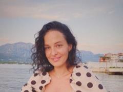 Даша Астафьева без косметики показала, как с родителями за грибами ходила