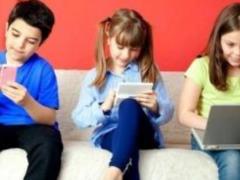 The pediatrician told how to reduce the pressure on children s eyesight due to gadgets