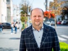 Leader of TEC group goes to MP