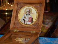 Харьковский храм получил в дар частицу мощей Николая Чудотворца