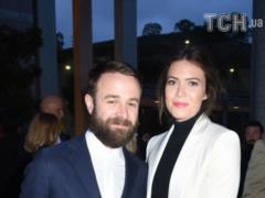36-летняя звезда фильма  Спеши любить  Мэнди Мур беременна первенцем