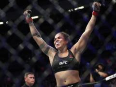 У чемпионки UFC и ее возлюбленной родилась дочь