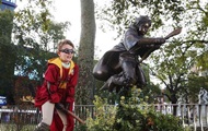 Strange sign, fires and Harry Potter: photo of the day