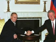   Talks between Putin and Clinton after the Kursk sinking published
