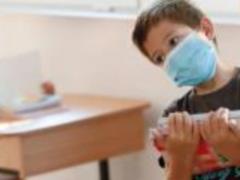 Кабмин принял решение о введении в Украине осенних каникул с 15 октября