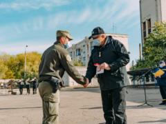 In the area of \u200b\u200bthe OOS, the guardsmen who participated in the elimination of large-scale fires were awarded