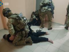 СБУ заявляет о раскрытии ОПГ, в состав которой входили бывшие и действующие правоохранители
