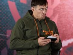  Решил, что это идеальное время : Усик озадачил фанатов своим поведением на пресс-конференции