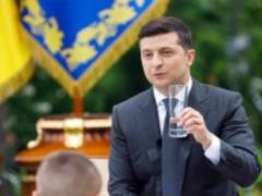 Зеленский внес в Раду законопроект о прекращении полномочий судей КСУ