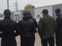 В Харькове напали на журналистов, которые хотели снять сюжет о дороге через рынок  Барабашово 
