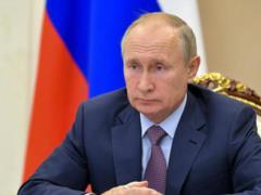 Путин уволил пятерых министров