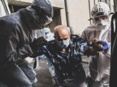 За последние сутки в Украине обнаружили 9832 новых больных корнавирусом