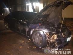 В поселке под Харьковом за ночь сгорели два автомобиля