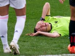 Couldn t finish the match: in Spain, a female soccer referee was  