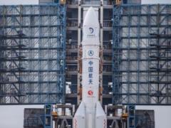 Китай начал первую за последние 40 лет космическую миссию для сбора лунной породы