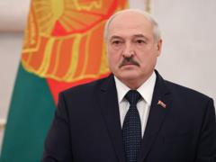 Лукашенко рассказал журналистам о новом  рубеже обороны 