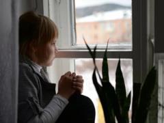Российских сирот заставили учить стихи и песни для празднования Дня матери