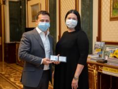 Политологи про Айну Тимчук: технократка, которой ставят задачу, чтоб партия власти оправдала свое название