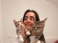 Anna Trincher has a pet:  