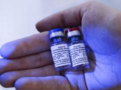 В России началась вакцинация от коронавируса