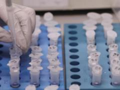 Украина дополнительно закупит 1,2 миллиона COVID-тестов