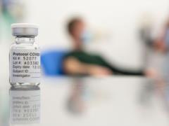 Опубликованы финальные данные испытаний вакцины AstraZeneca