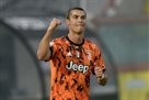 Роналду — о попадании в команду всех времен от France Football: Это большая честь для меня