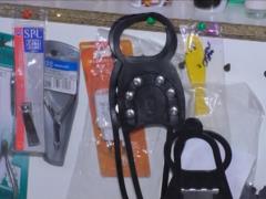 В Харькове ледоходы и соль сметают с прилавков