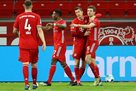Бавария вырвала у Байера первую строчку немецкой Бундеслиги в концовке очной дуэли