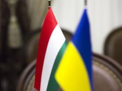 Кулеба рассказал о  красных линиях  в отношениях с Венгрией